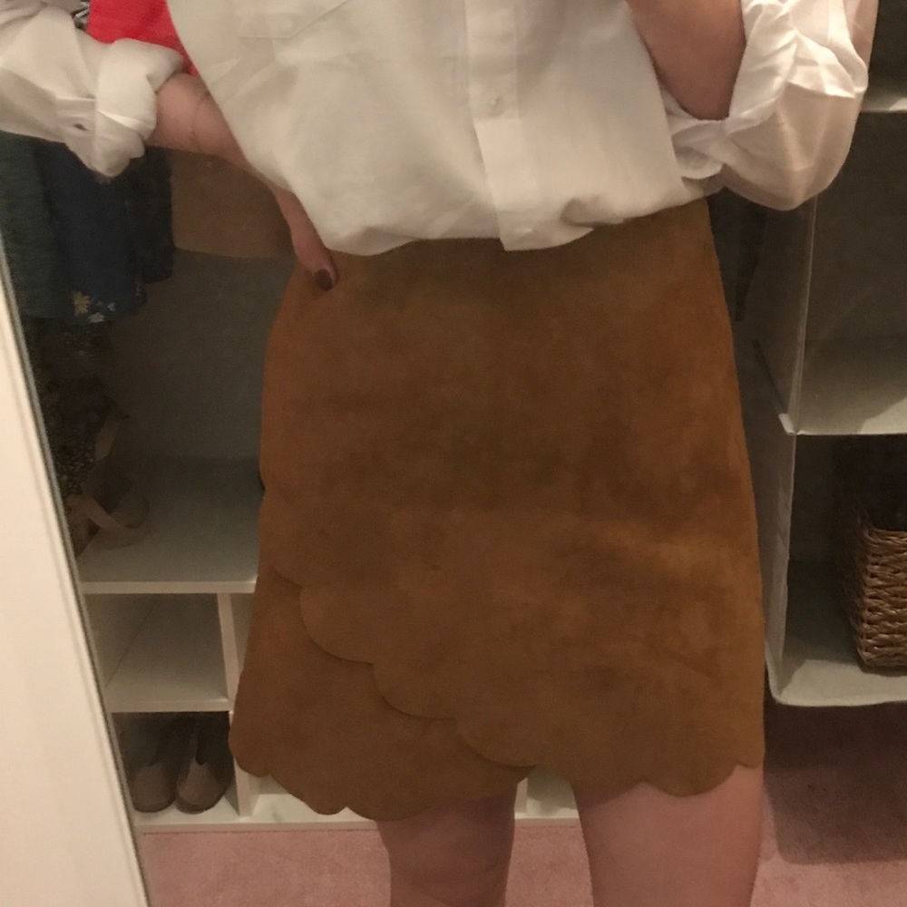 Brown scalloped skirt